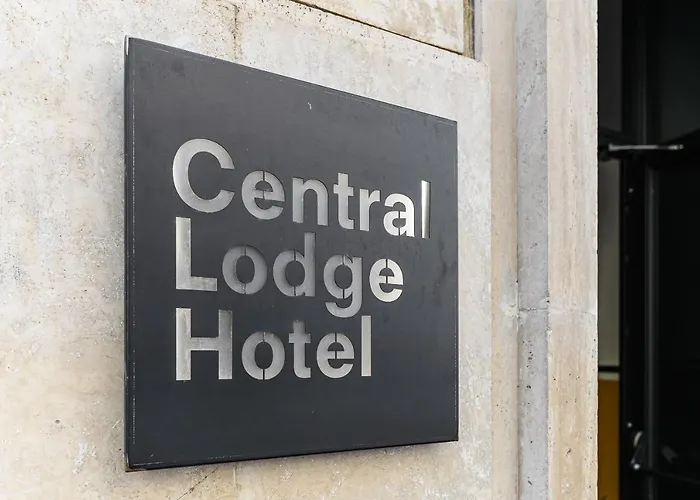 Central Lodge Hotel
