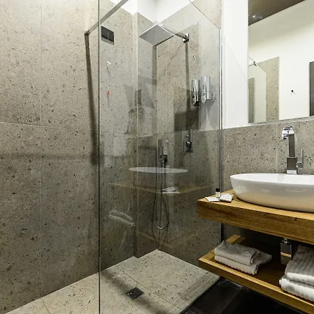 Central Lodge Hotel Hotell