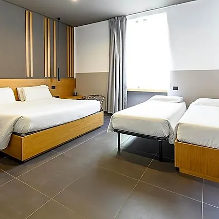 Отель Central Lodge Hotel Рим