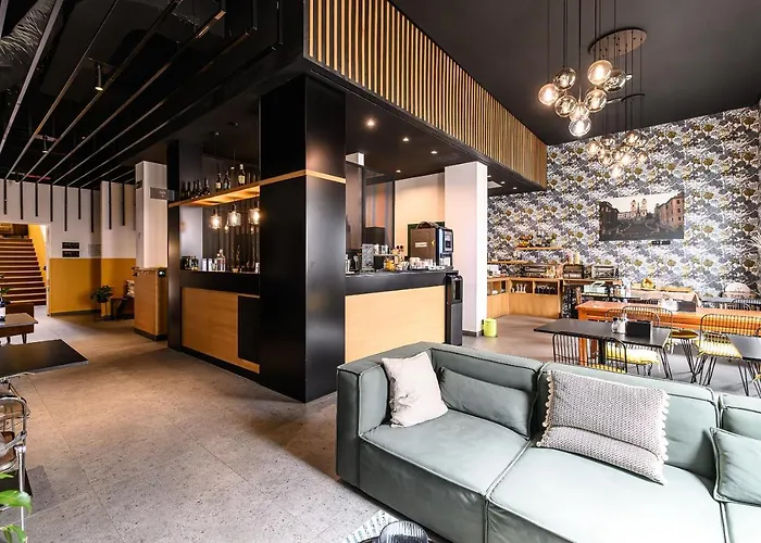 Central Lodge Hotel Hotel 3*