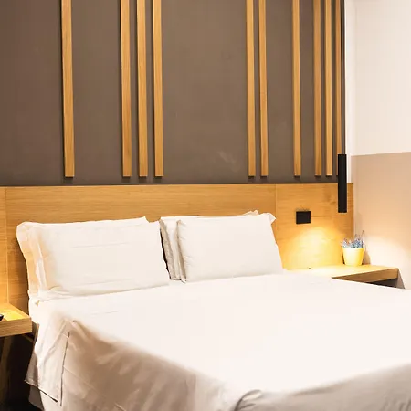 Central Lodge Hotel Szálloda 3*